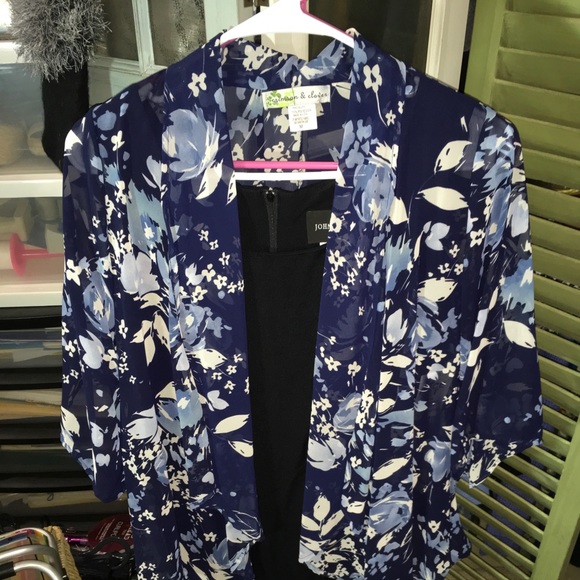 Women’s SizeM Sheer cover up for beach/kimono top - Picture 1 of 1